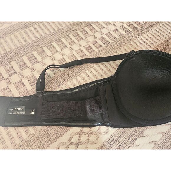 TWO Torrid Bras, size 42D - Picture 5 of 15